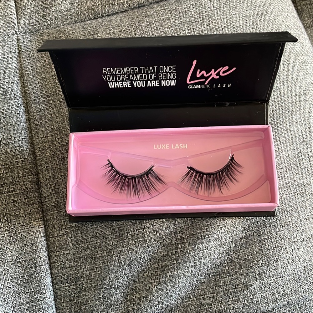 BNIB Glamnetic Luxe Magnetic Lashes